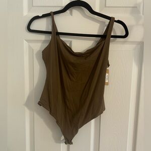 Skims Scoop Neck Body Suit